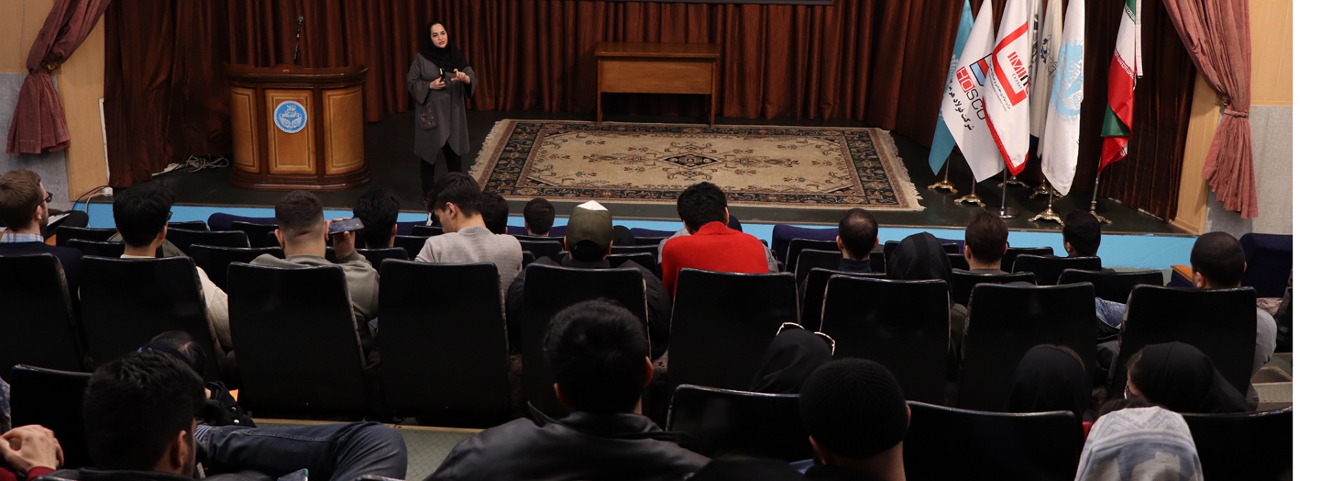 همزمان با گرامیداشت روز مهندس  در دانشکده‌ مهندسی متالورژی و مواد دانشگاه تهران برگزار شد